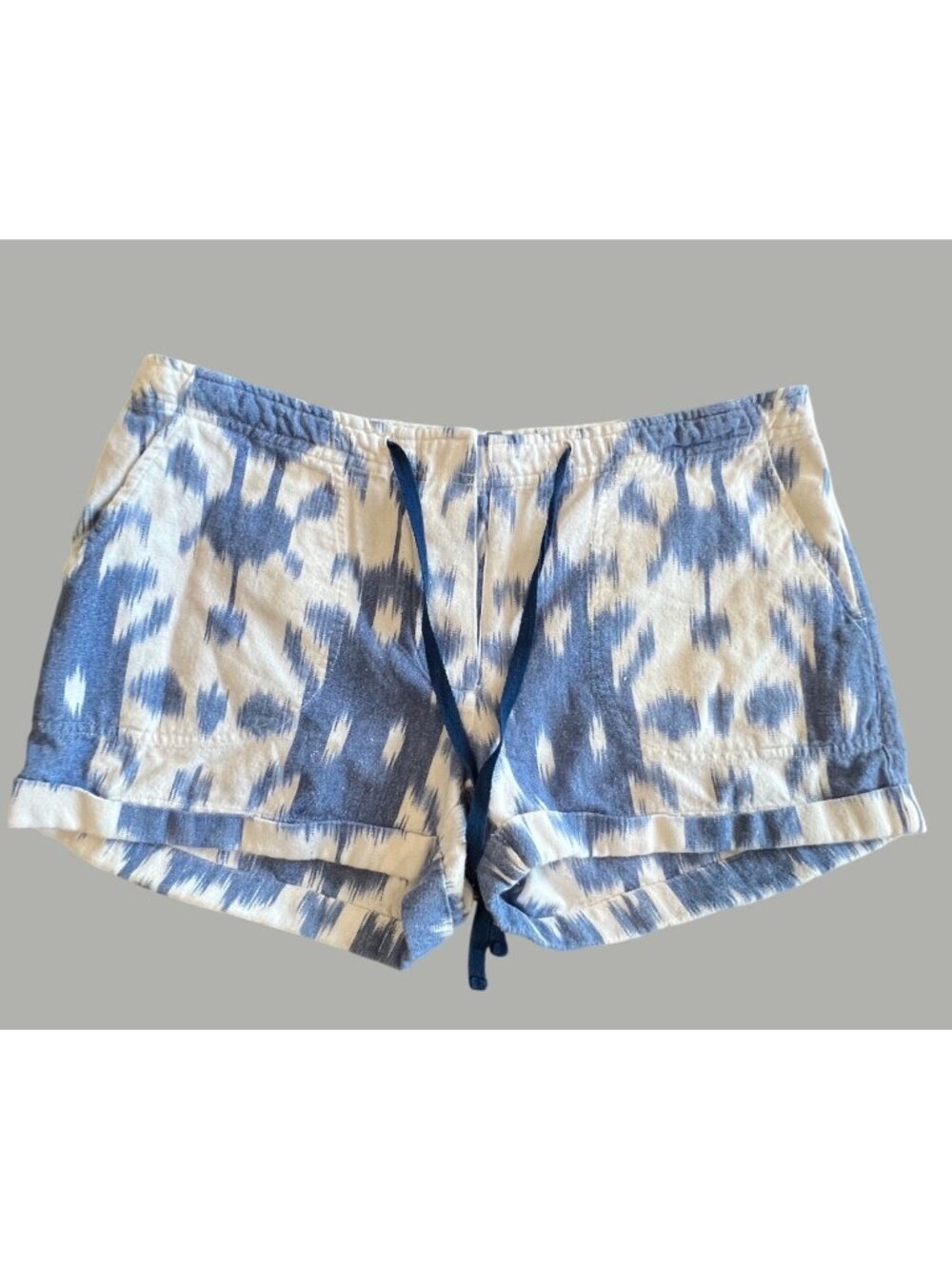 Vineyard Vines Womens Blue & White Ikat Print Shorts Size 2 Cotton Blend